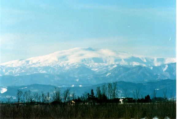 Mt. Gassan (38KB-jpeg)