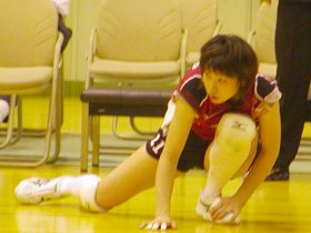 写真：体操する今野加奈子（こんの・かなこ）選手