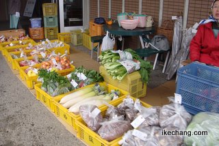 写真：冬野菜の販売（ゆぴあ）
