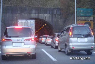 写真：渋滞する中央道（名古屋グランパス対モンテディオ山形）