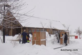 写真：雪が積もる西沼田遺跡公園（安全雪灯ろうまつりin西沼田）