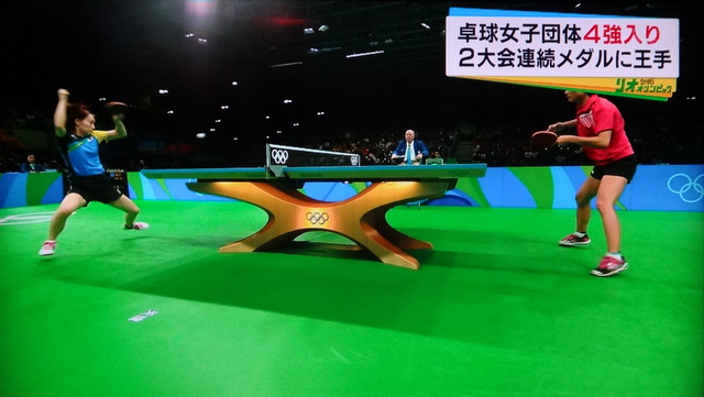 写真：オリンピックで使われている天童木工が製作した卓球台（TUYニュースより）