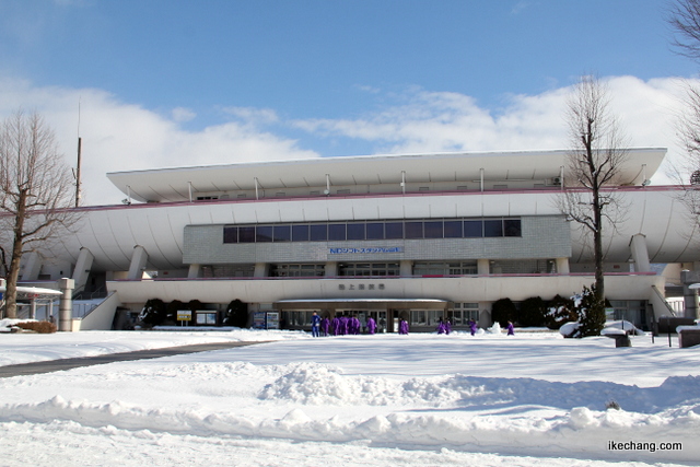写真：雪に包まれたNDソフトスタジアム山形（モンテディオ山形2018キックオフイベント）