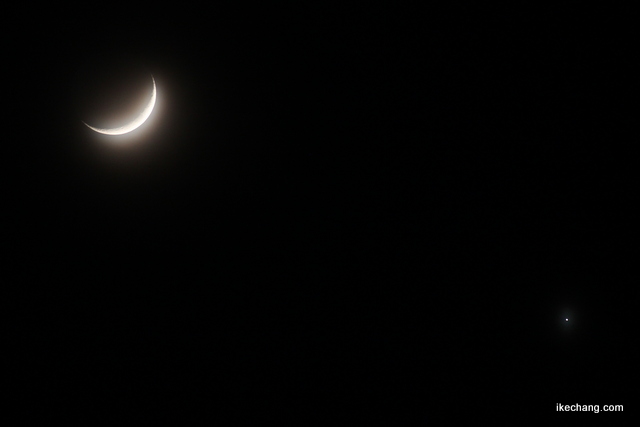 写真：山形県天童市での「月と金星の接近」