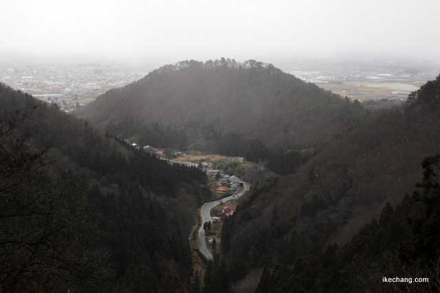 写真：鈴立山若松寺の見晴台からの眺め