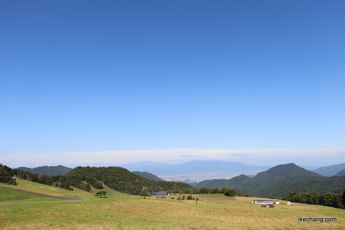 写真：秋晴れの天童高原