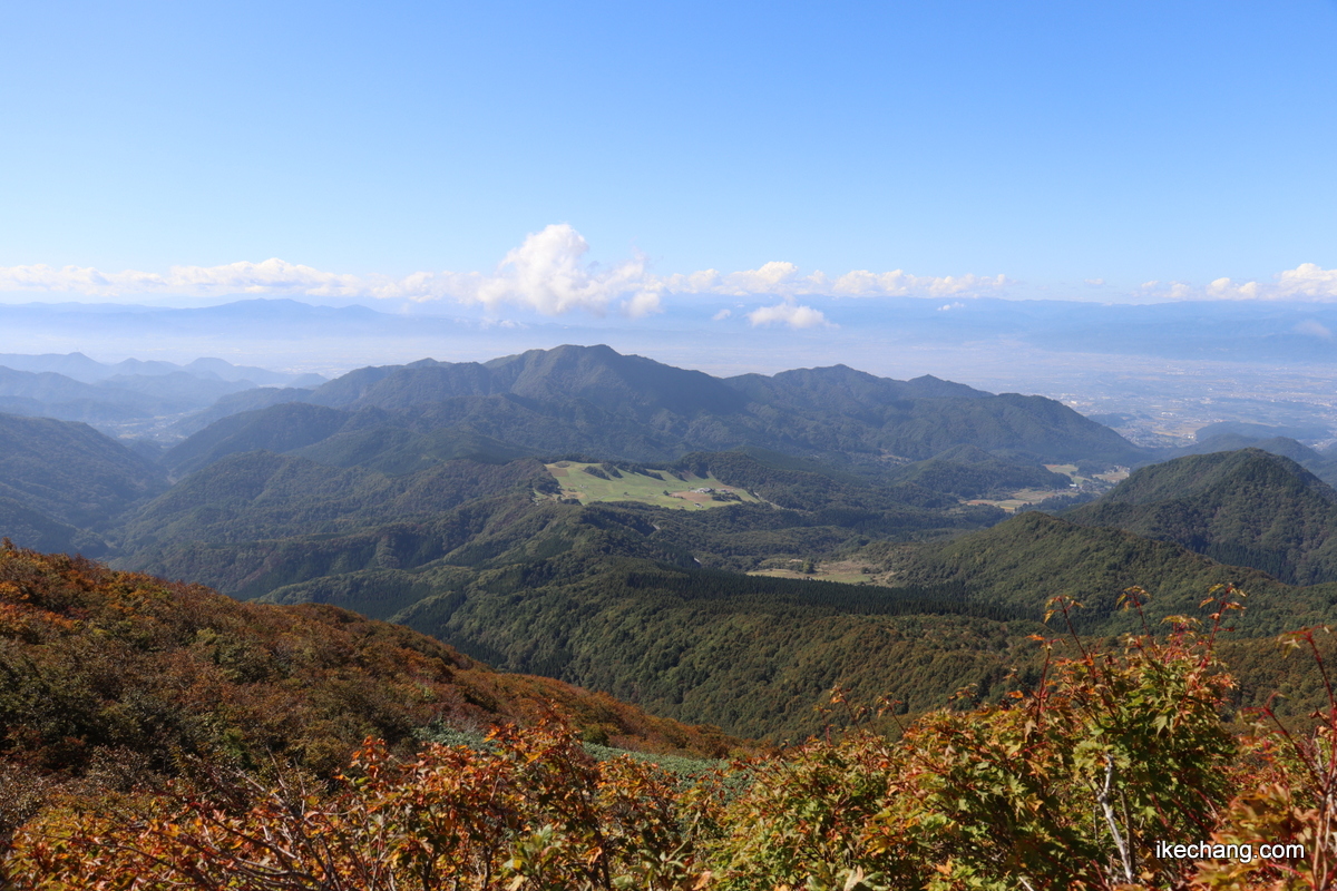 写真：北面白山山頂から下った眺望のよい場所