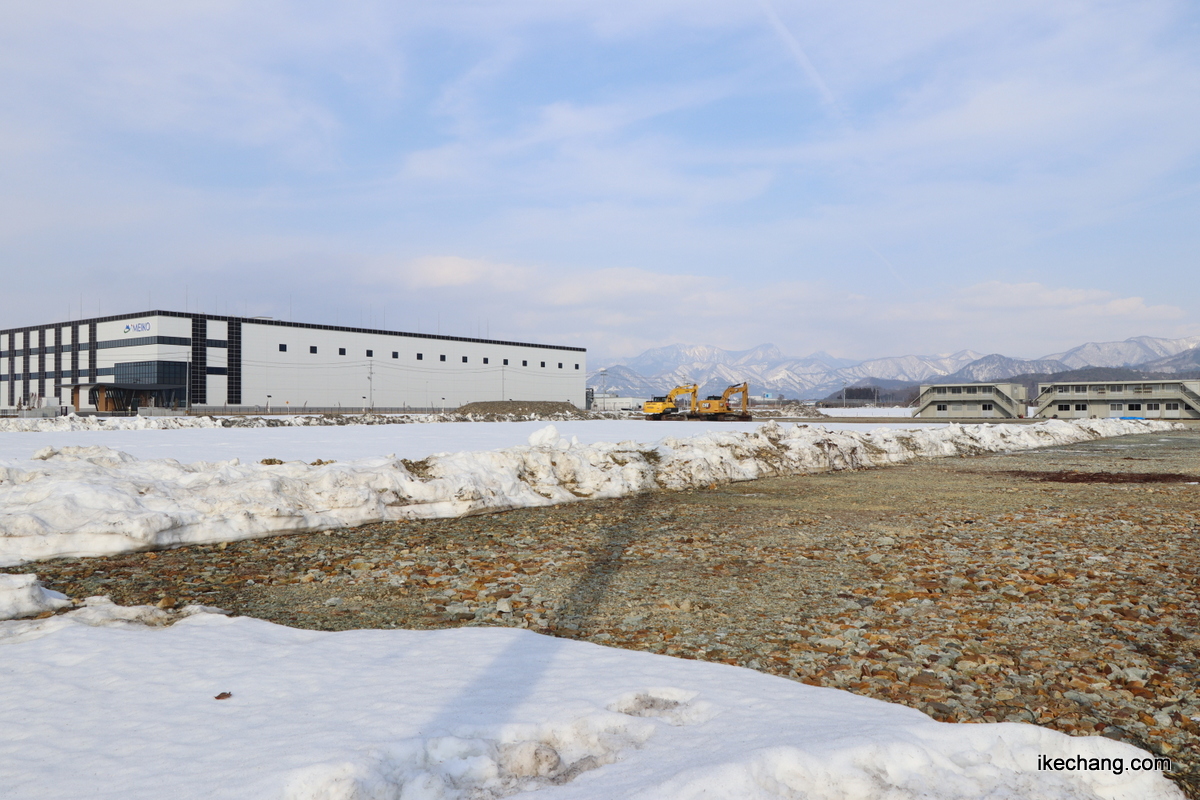 写真：メイコーの南側で工事が進むフジシール新工場